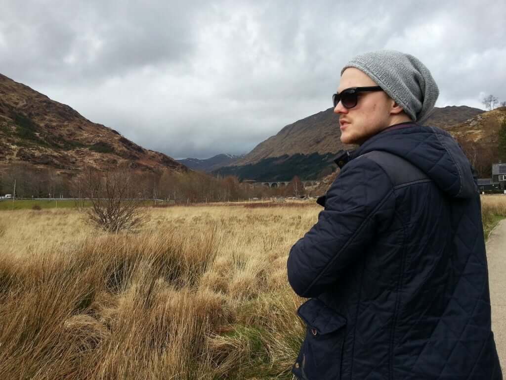 Glenfinnan Viaduct full view