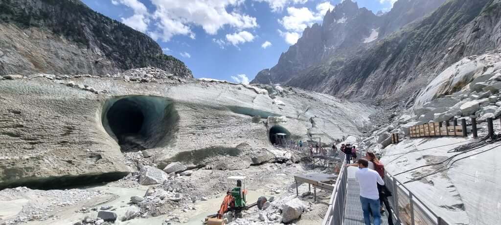 Cable car down to the cave